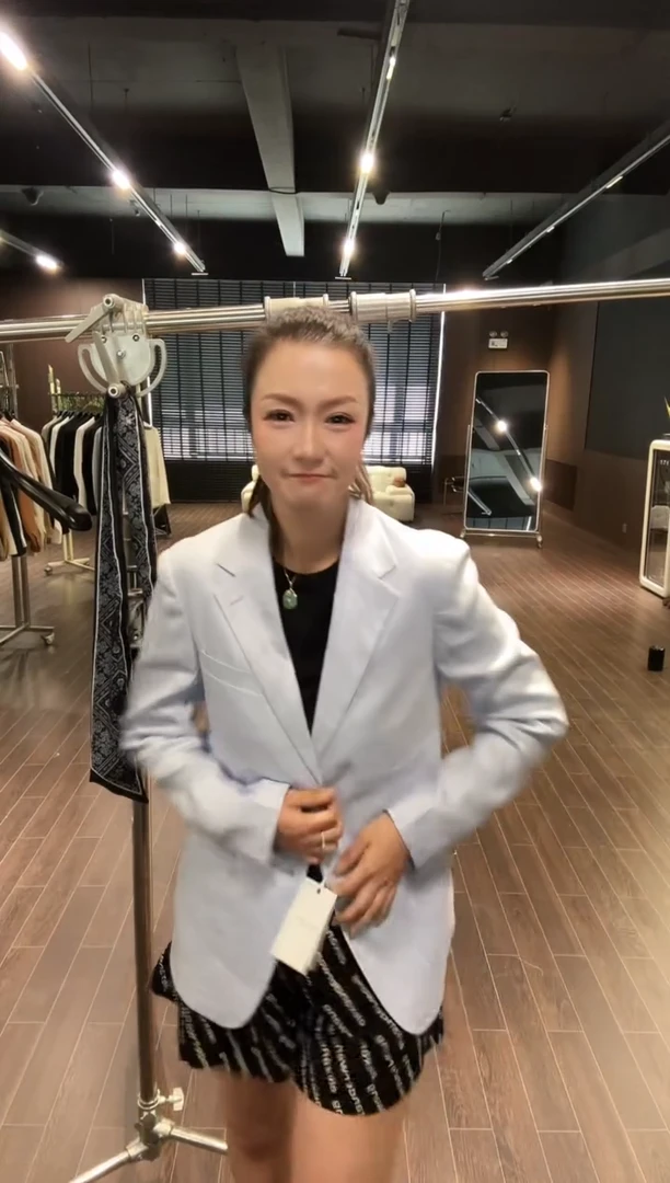 254011  52尺码150-160