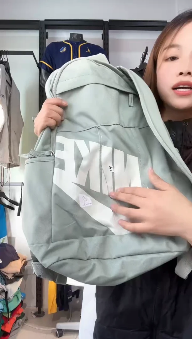 3136   编码  瑕疵直播间过款为准 尺码   身高  书包