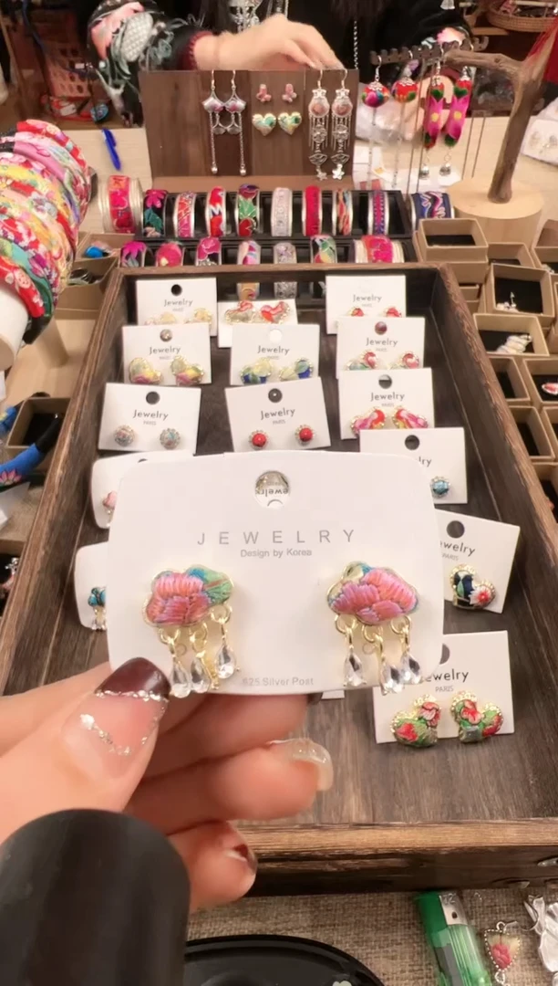 【闪购商品】织绣民族风老绣饰品352