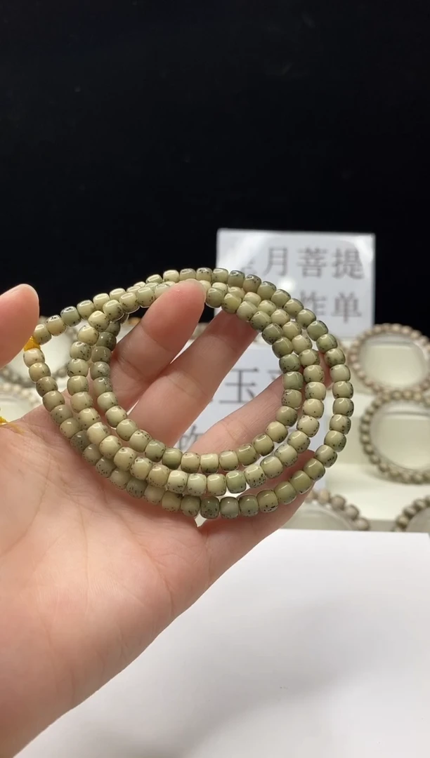 手串星月菩提115 6*5mm A22