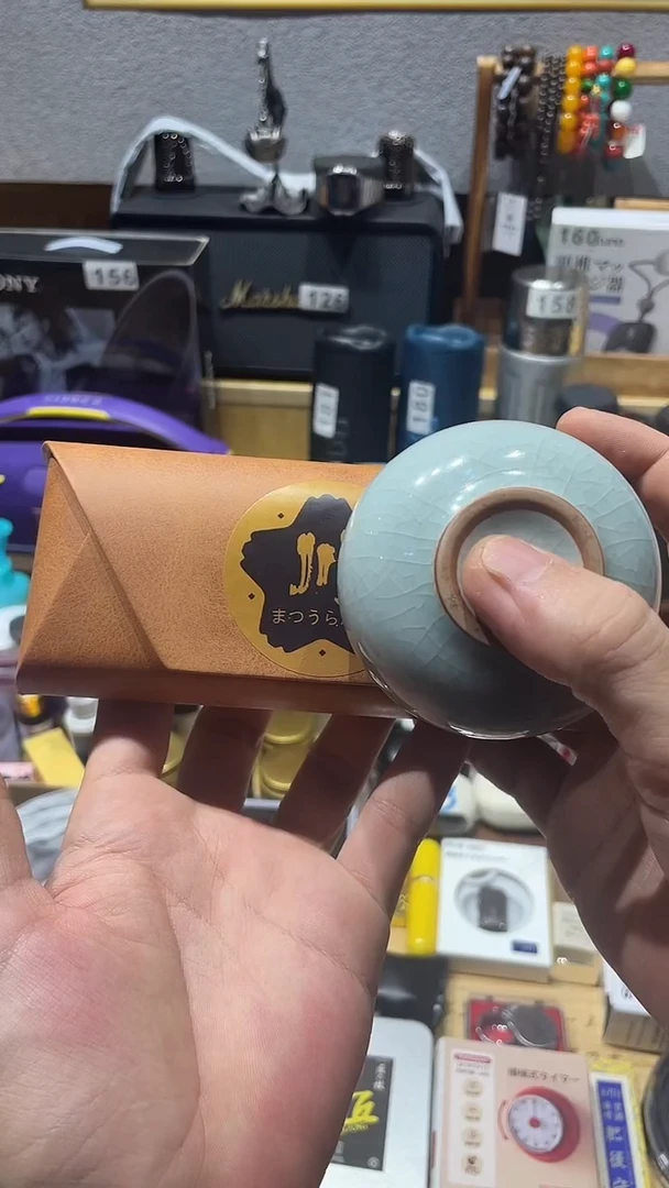 瓷片闪购商品 如图所示