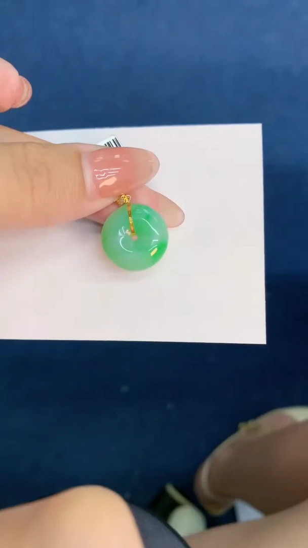 翡翠18K金镶嵌颈饰           1