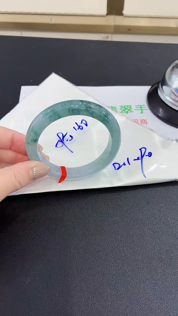 未镶嵌手镯翡翠翡翠手镯