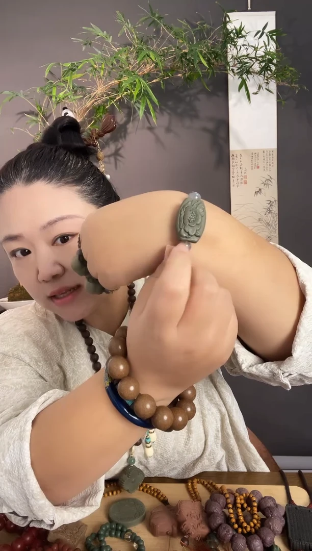 泥塑青瑶露牡丹花手链
