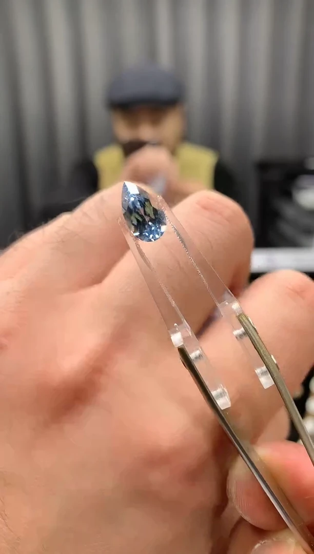 【闪购商品】海蓝宝石笔搁未镶嵌1.78ct 66