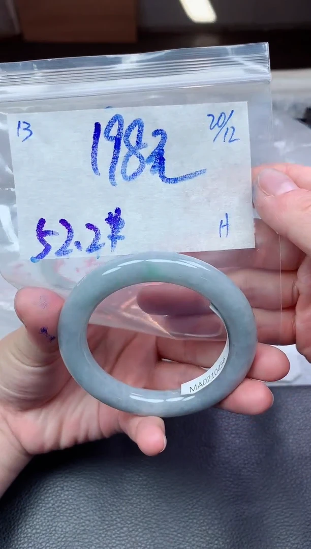 未镶嵌定制翡翠13毛货需精细抛光手镯拍一发一