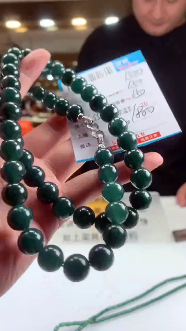 未镶嵌定制翡翠天然翡翠A货拍一发一 卡12mm左右