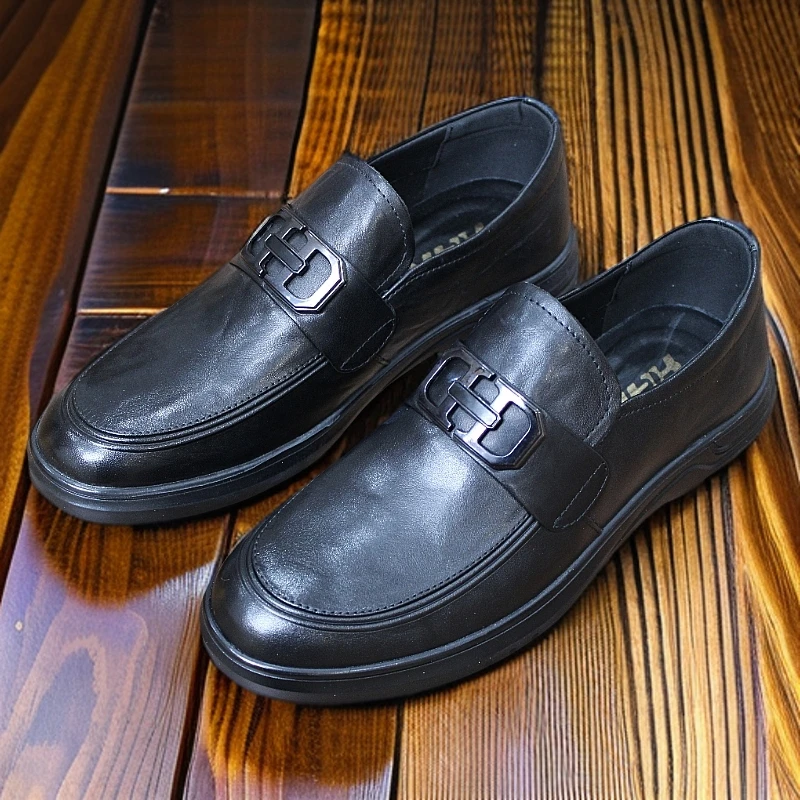 二哥2025全真皮上等头层牛皮时尚英伦风软底乐福鞋男士皮鞋93810