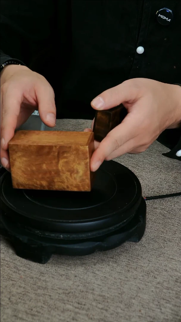 金丝楠周*金丝楠木盒