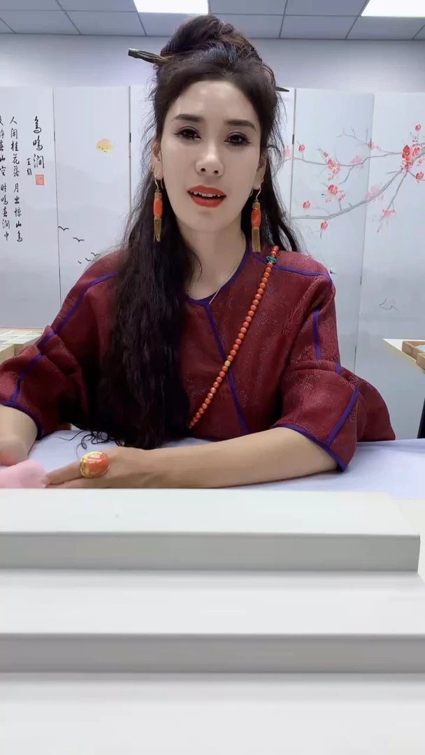 未镶嵌定制翡翠奈****粥4829jw-毛货挂件57