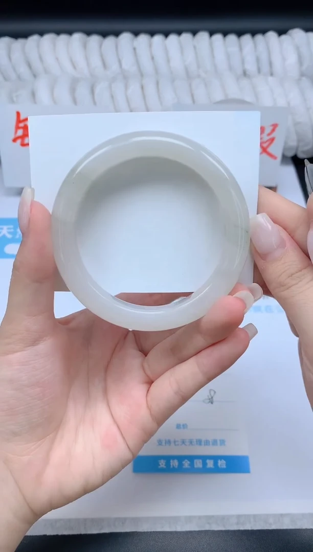 石英质玉手镯未镶嵌K19-58