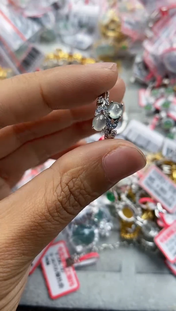 银S925镶嵌戒指翡翠?****.11                2