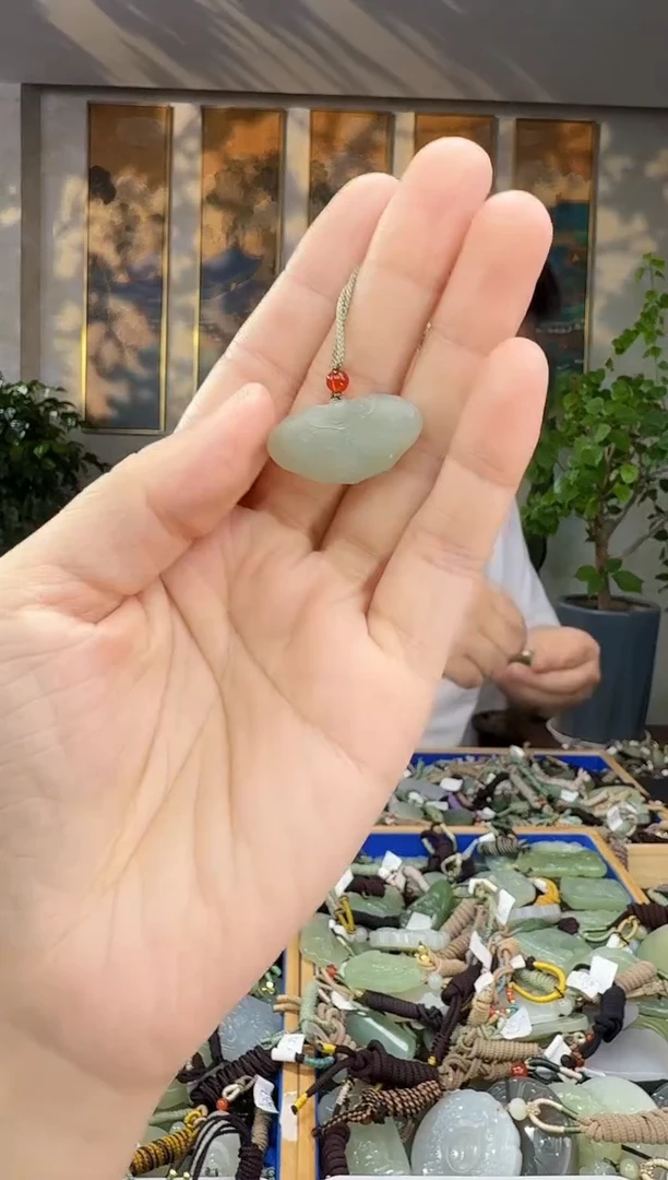 未镶嵌和田玉挂件拍一发一