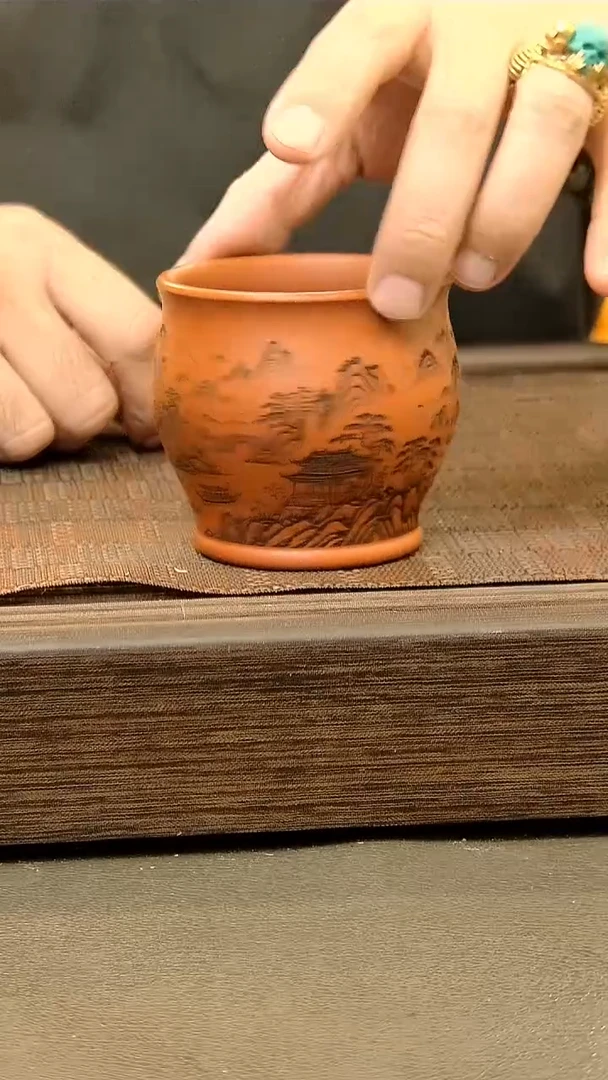 茶盏658.。。。。。。。。