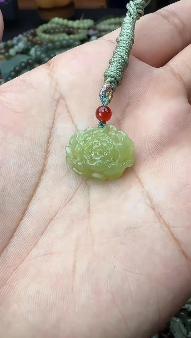 颈饰未镶嵌和田玉拍一发一