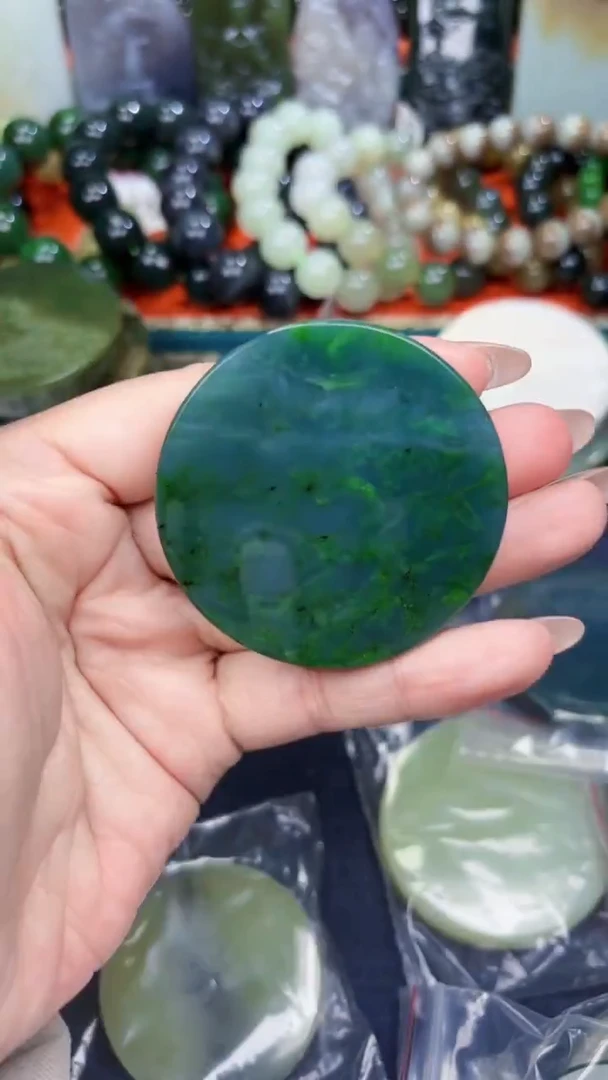 颈饰未镶嵌和田玉和田玉