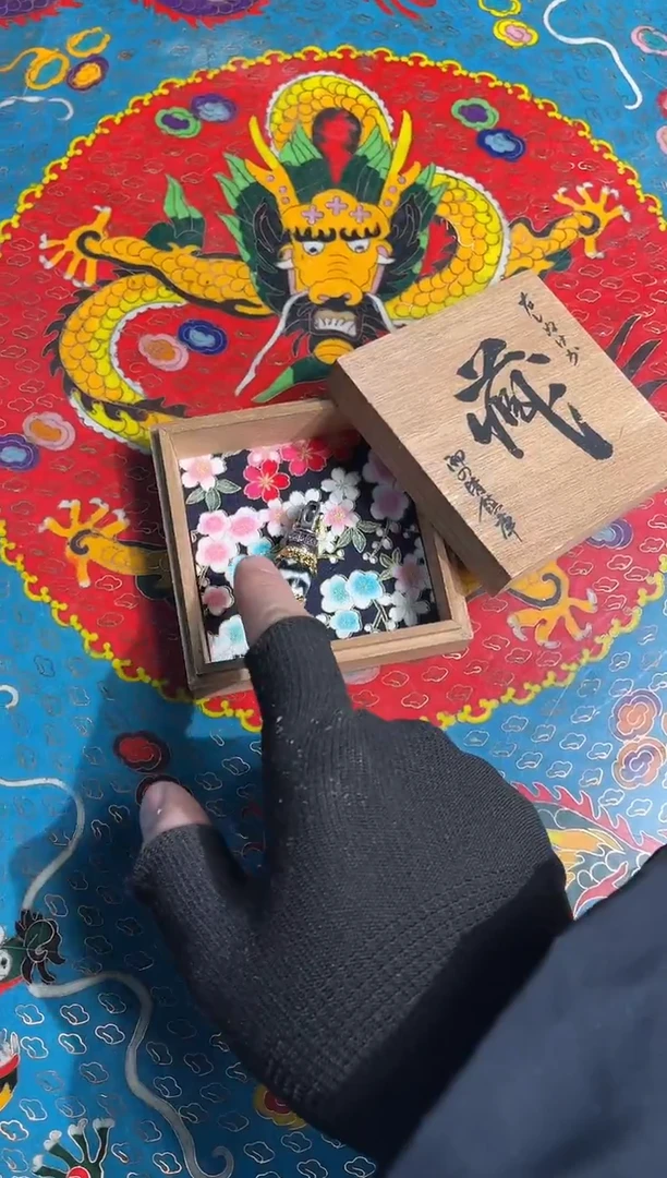 吊坠路路的唐卡tk160