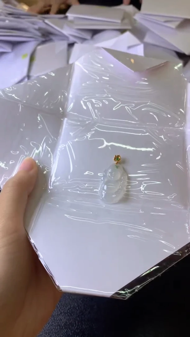 翡翠18K金镶嵌颈饰成品吊坠