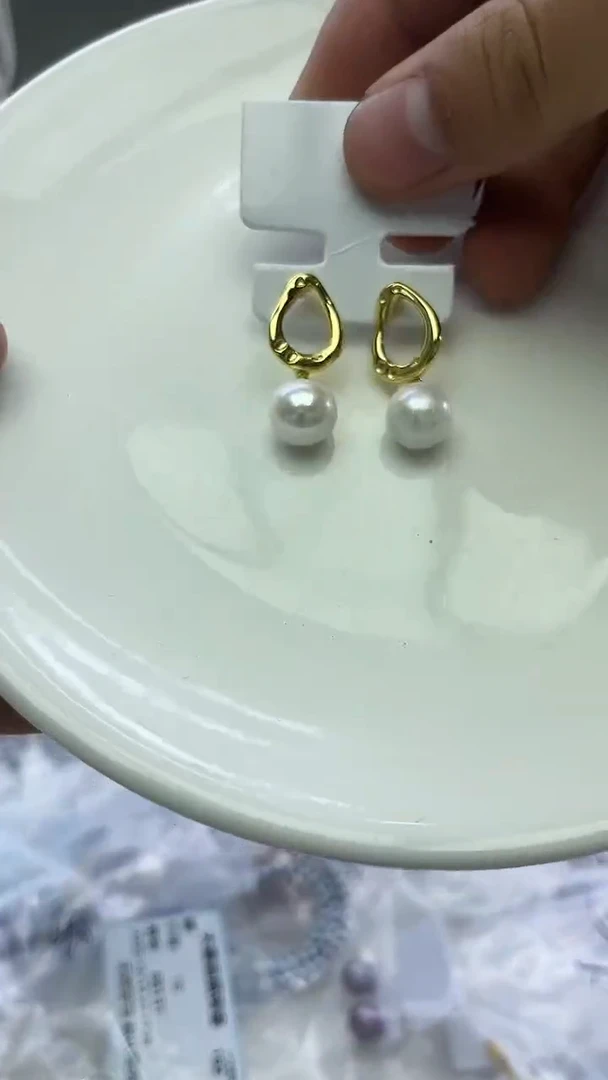 未镶嵌耳饰淡水珍珠白色系耳饰