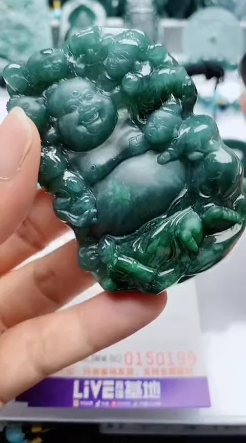 翡翠未镶嵌颈饰