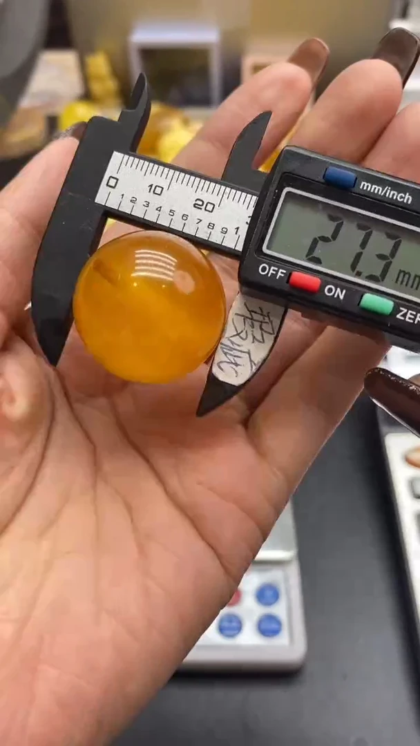 琥珀未镶嵌珠宝奇石347