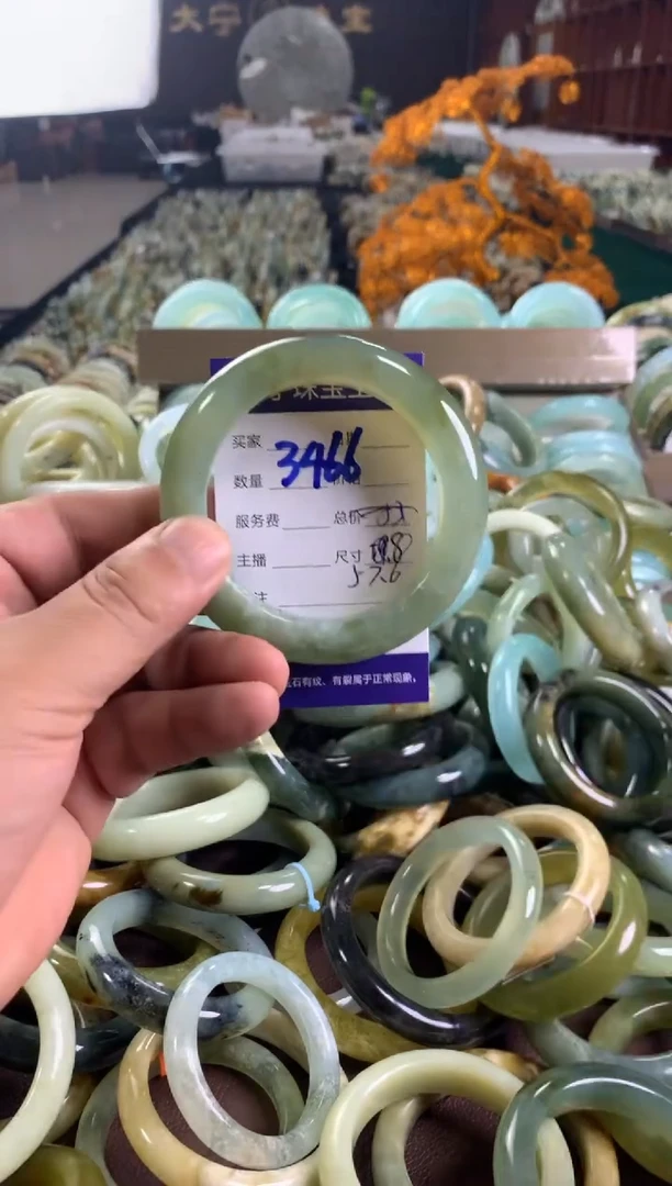 未镶嵌蛇纹石玉手镯3466
