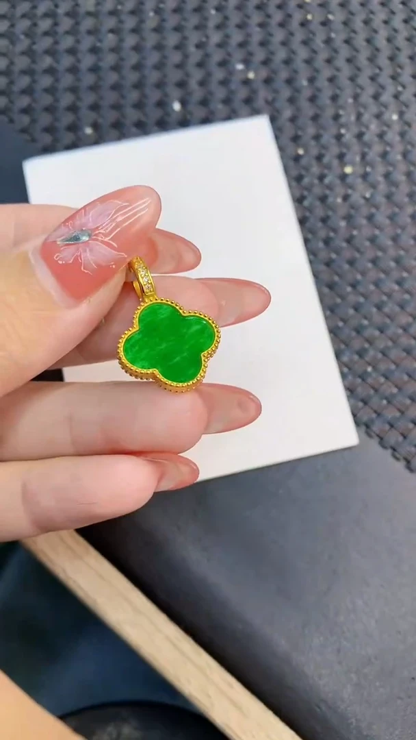 颈饰未镶嵌翡翠1