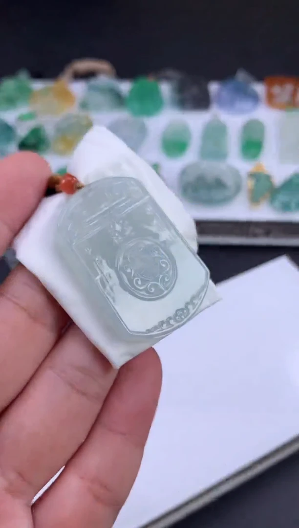 未镶嵌定制翡翠暖*诺翡翠