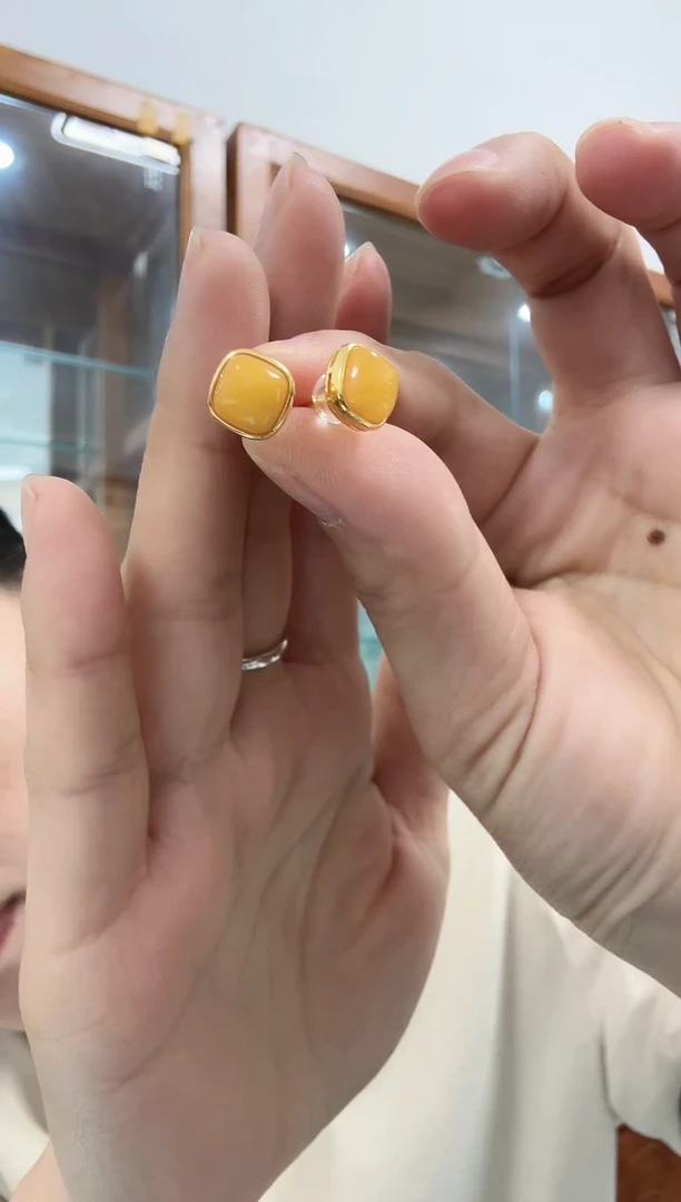 蜜蜡银S925镶嵌耳饰小方糖耳钉