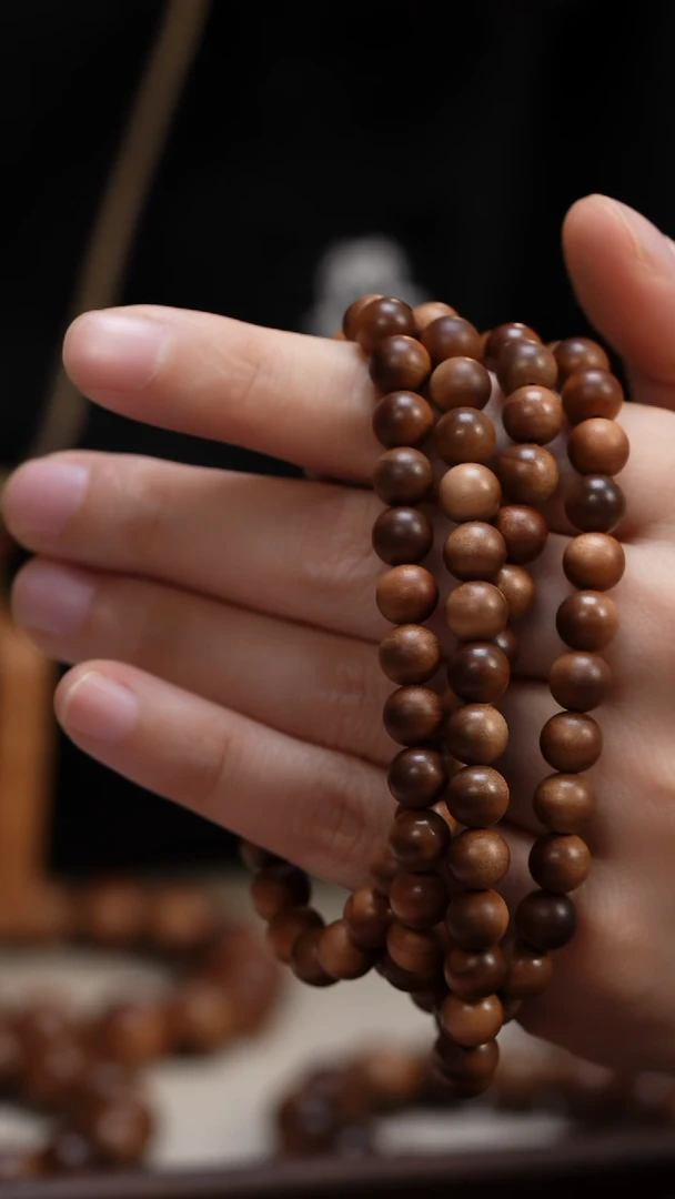 檀香木手串/手链陪*特价老山檀香0.8圆珠多圈108颗留疤