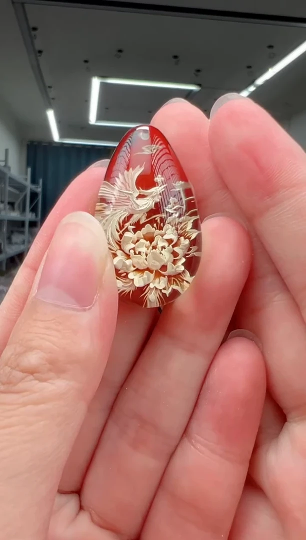 琥珀颈饰未镶嵌凤凰