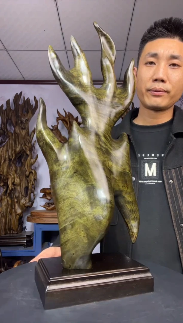 金丝楠木雕款阿***?金丝楠木工艺品摆件