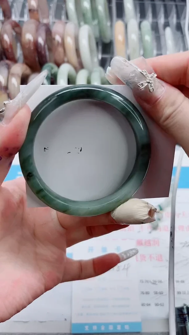 【闪购商品】石英质玉手镯未镶嵌A278-58.4