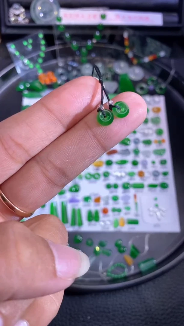 未镶嵌挂件翡翠扣子