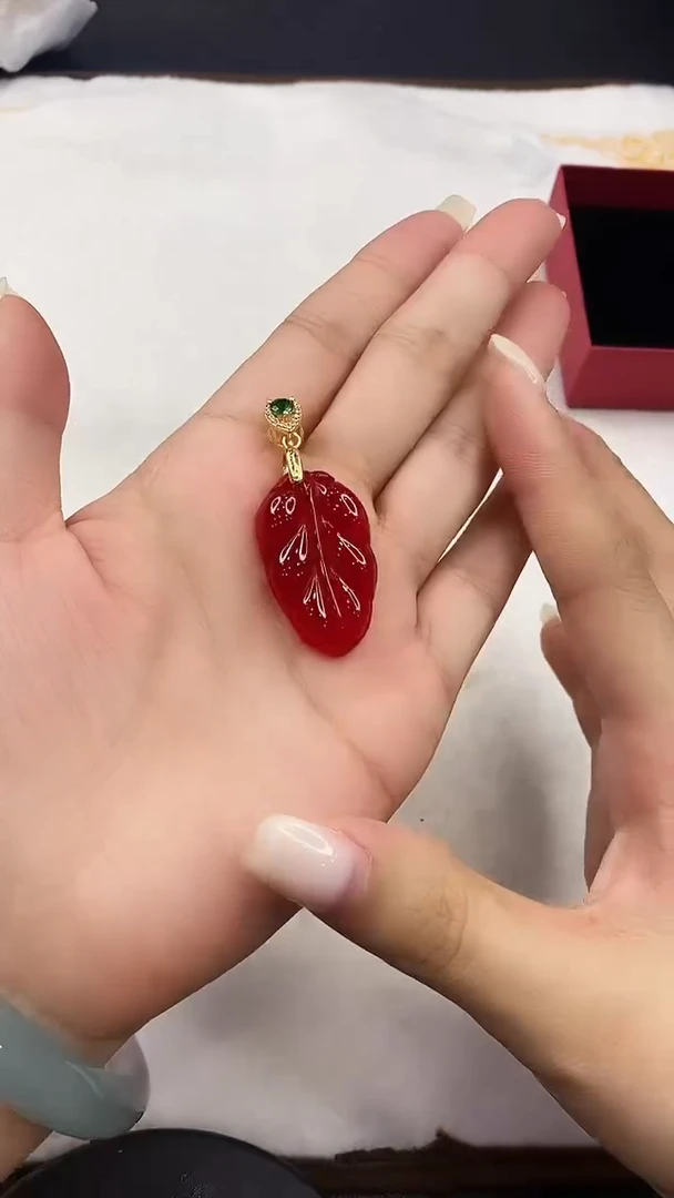 合金吊坠(赠链)玛瑙/玉髓天然精美吊坠多样性发