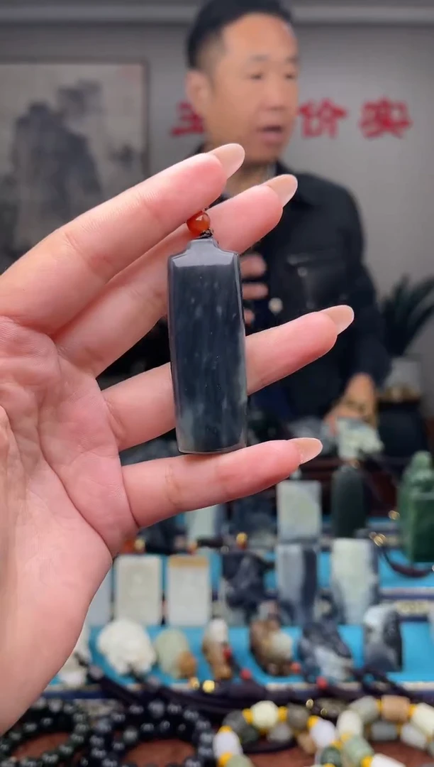 未镶嵌和田玉挂件1