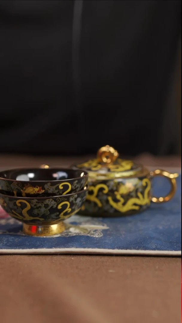 【闪购商品】乌金茶壶金银错LS022304