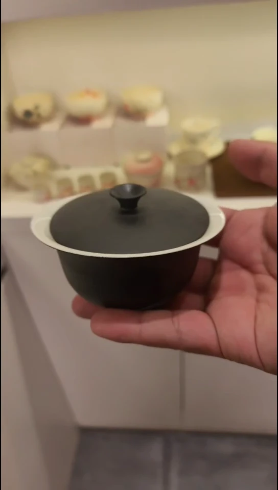 牧渔黑色元宝盖碗