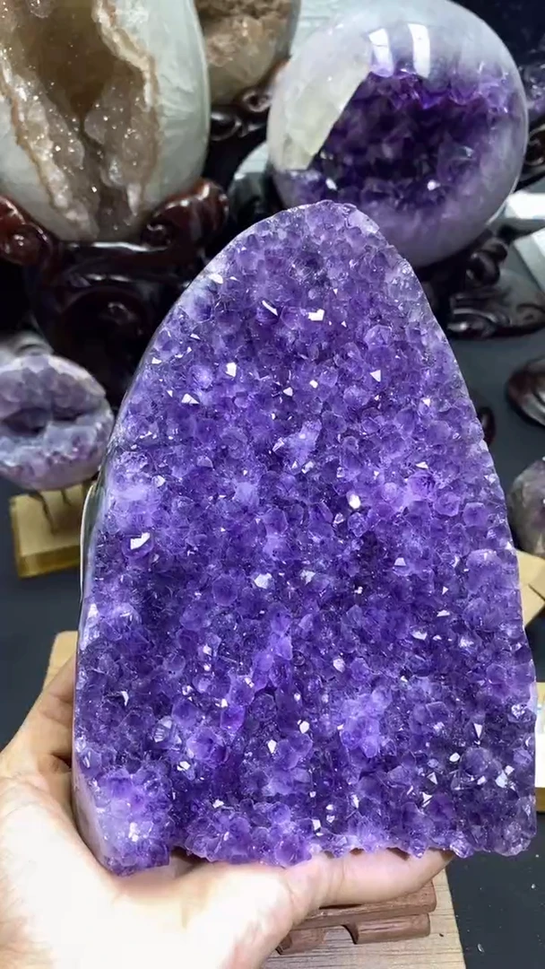 未镶嵌紫晶大型摆件（非配饰）暖*。713号摆件