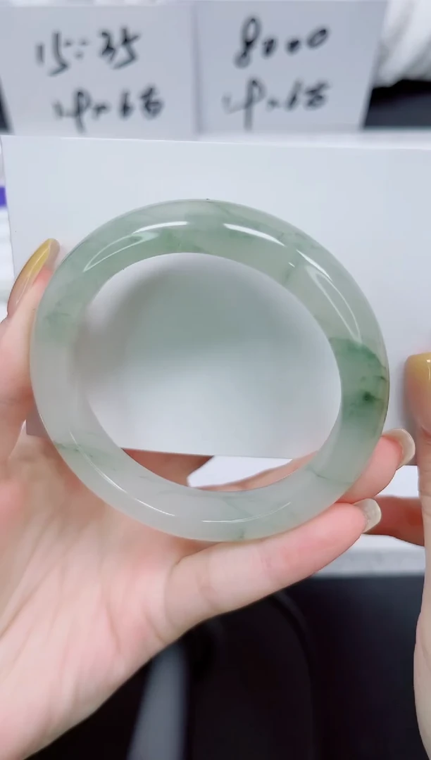 石英质玉手镯未镶嵌40