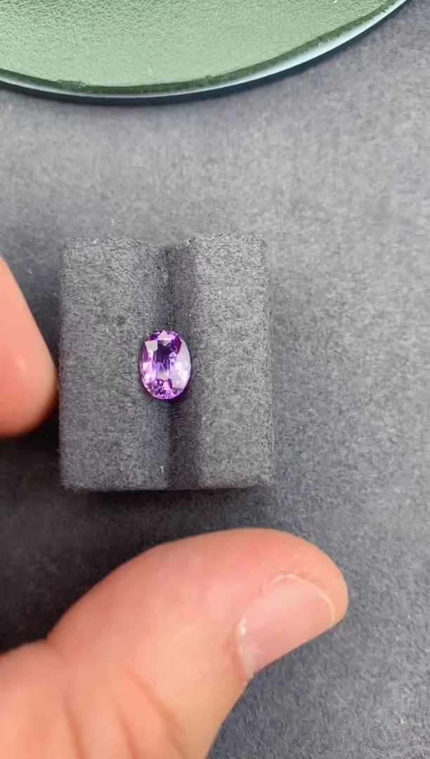 裸石彩色蓝宝石1.5ct 无烧紫蓝宝