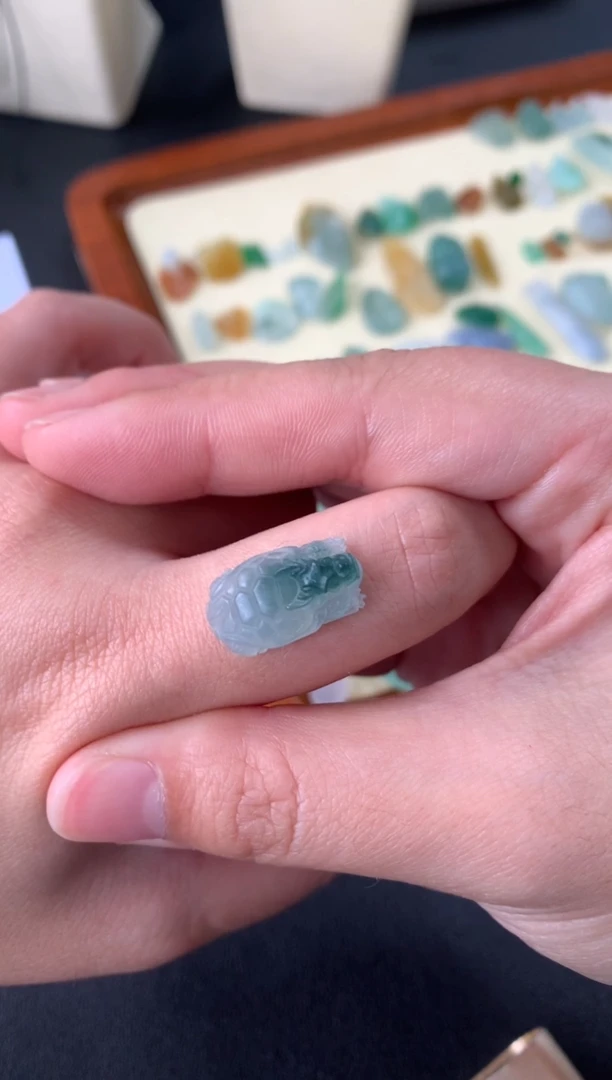 【闪购商品】定制翡翠未镶嵌翡翠