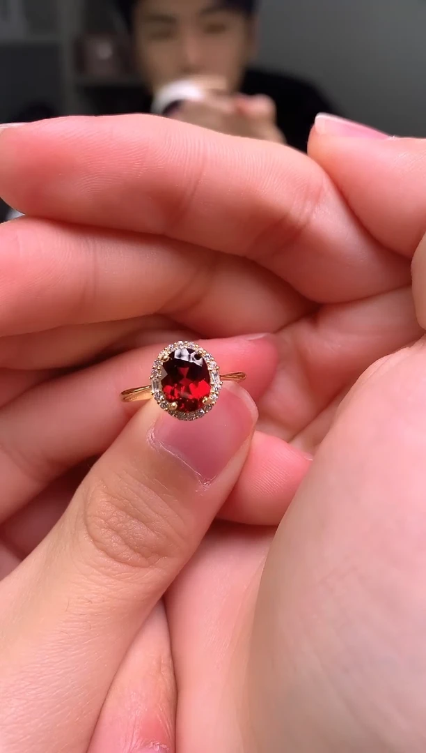 银S925镶嵌戒指石榴石....