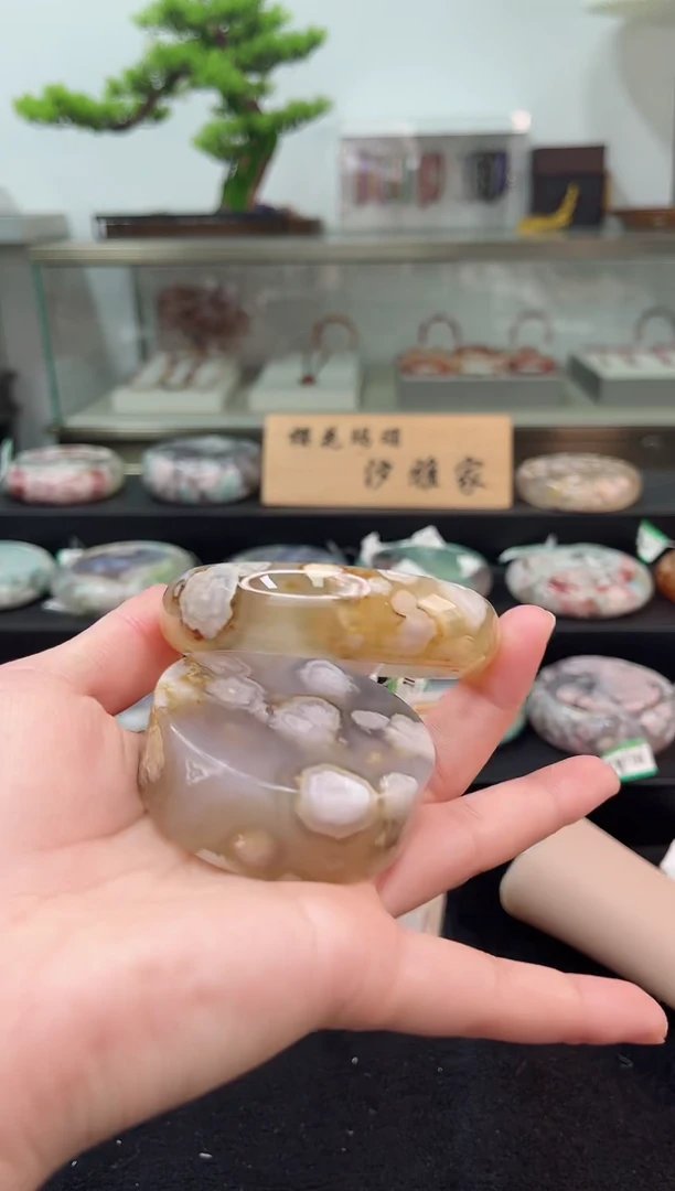 未镶嵌手镯石英质玉59圈口（赠品镯心）3009074