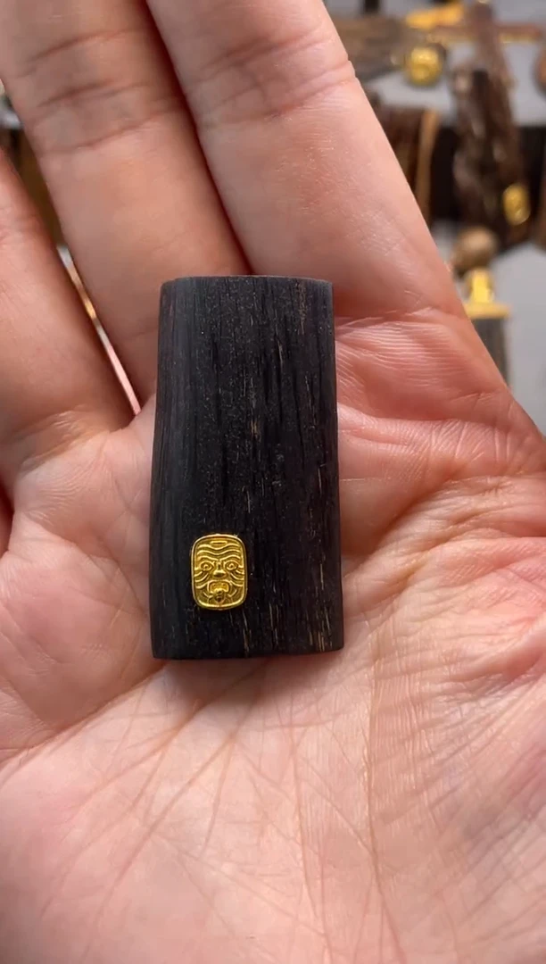 【闪购商品】沉香吊坠沉香吊坠18K金镶嵌设计7