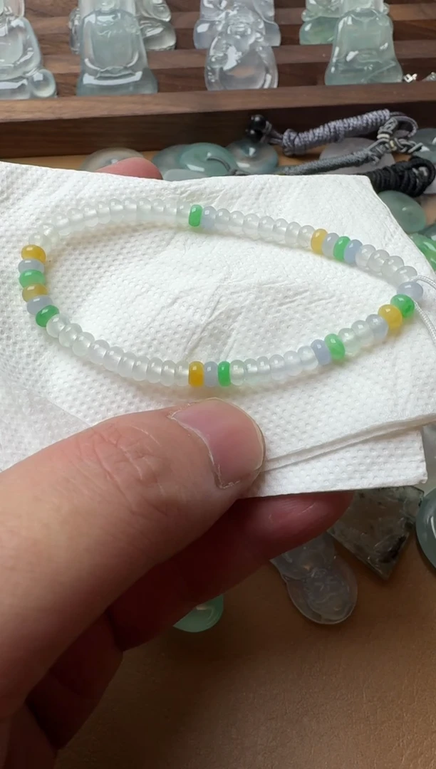 【闪购商品】翡翠颈饰未镶嵌手串