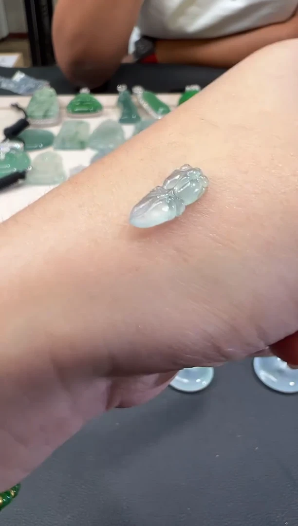 吊坠(不含链)未镶嵌翡翠（不退换）B487|