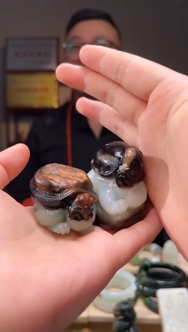 颈饰未镶嵌和田玉小*人一对