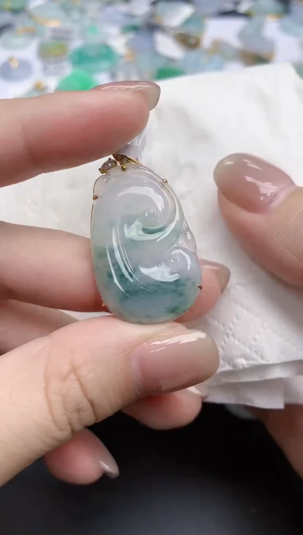 【闪购商品】翡翠颈饰18K金镶嵌天然缅甸翡翠A货