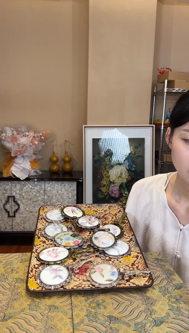 刺绣浅色 瞎盒 新款苏绣纯手工刺绣小镜子